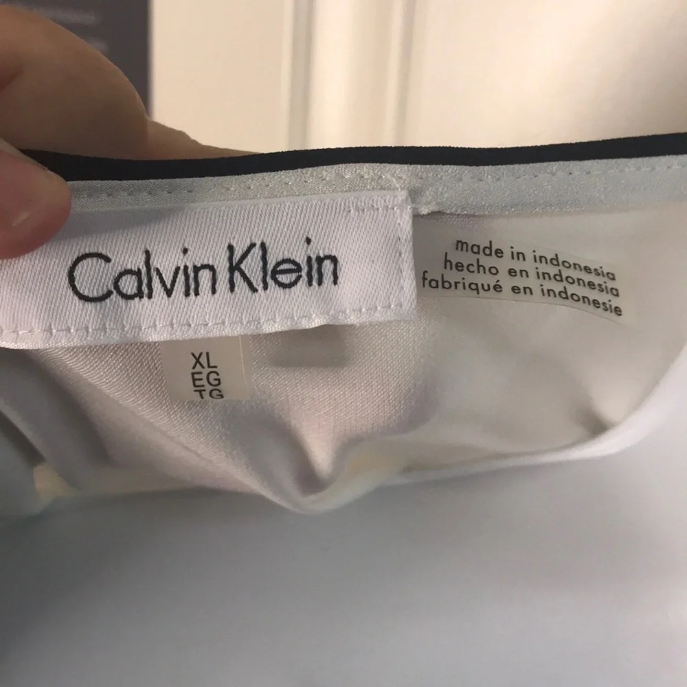 Calvin Klein statement sleeve vneck blouse XL